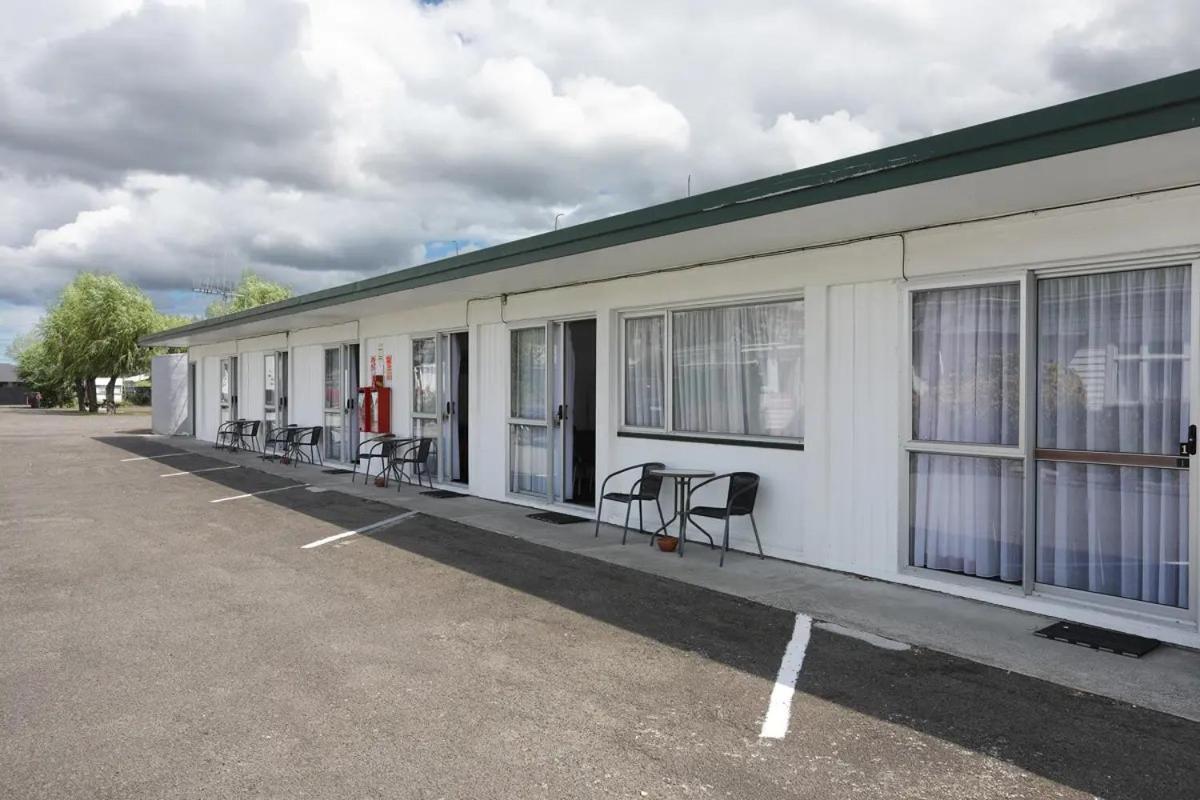 Brooklyne Motel Sanson Exterior photo